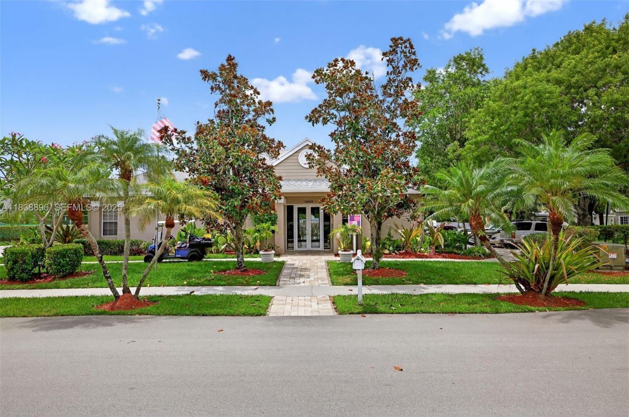 1101 SW 111th Terrace, Davie, FL 33324 Photo