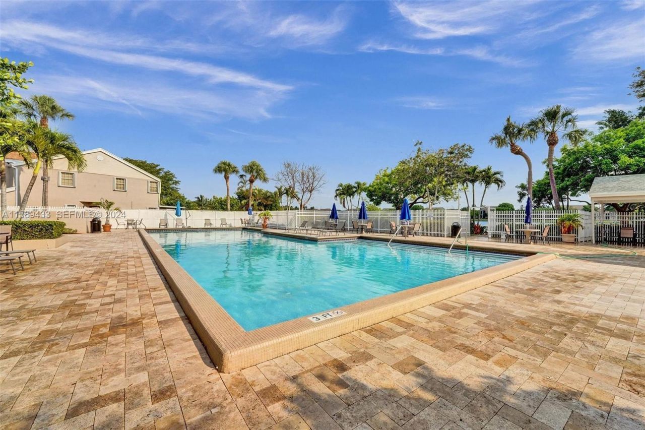 1101 SW 111th Terrace, Davie, FL 33324 Photo