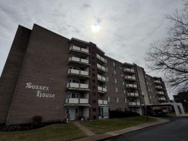 402 SUSSEX HOUSE , Unit 402, CHERRY HILL, NJ 08034