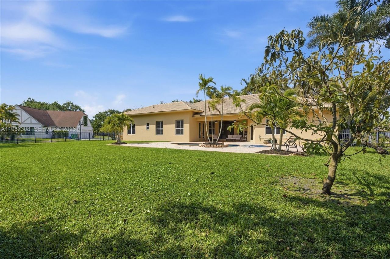 13040 SW 30th Ct, Davie, FL 33330 Photo