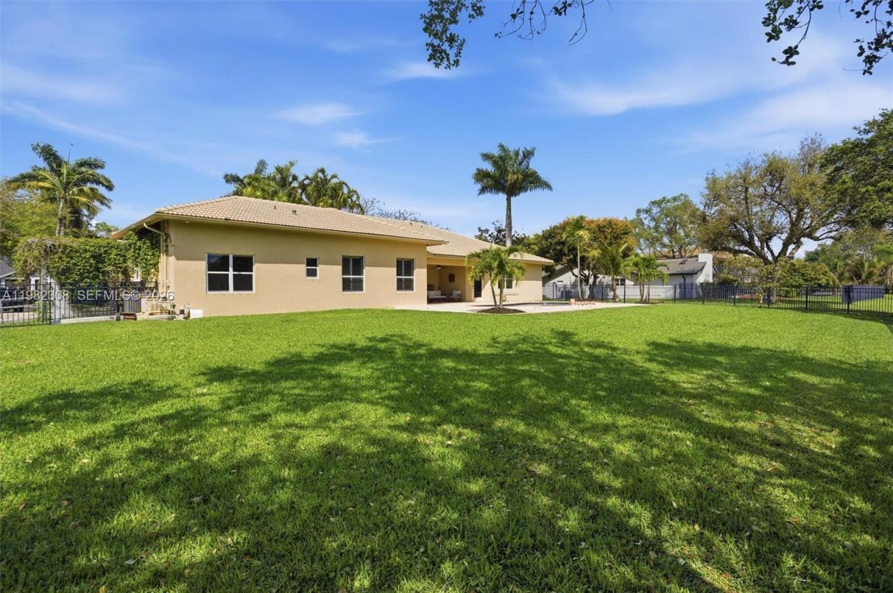 13040 SW 30th Ct, Davie, FL 33330 Photo