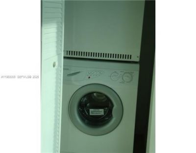 300 S Biscayne, Unit 2611, Miami, FL 33131 Photo