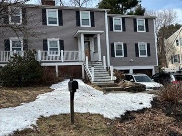 34 Robinhood Road, Winchester, MA 01890