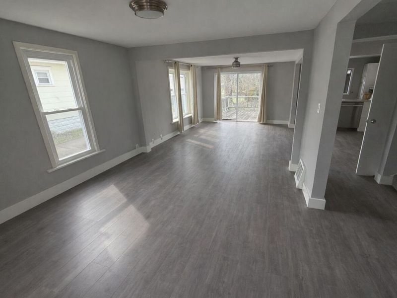 632 Roscoe Avenue, Akron, OH 44306 Photo 10