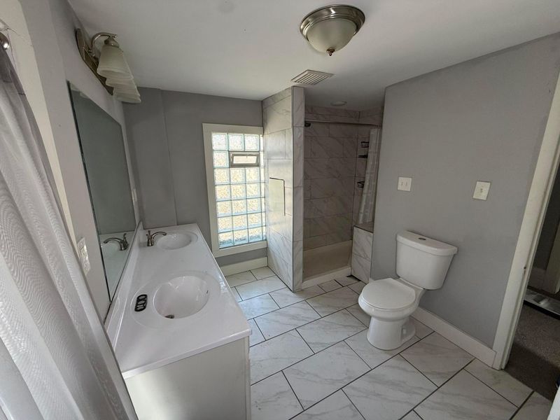 632 Roscoe Avenue, Akron, OH 44306 Photo 18