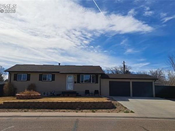 33 Wasatch Drive, Pueblo, CO 81005