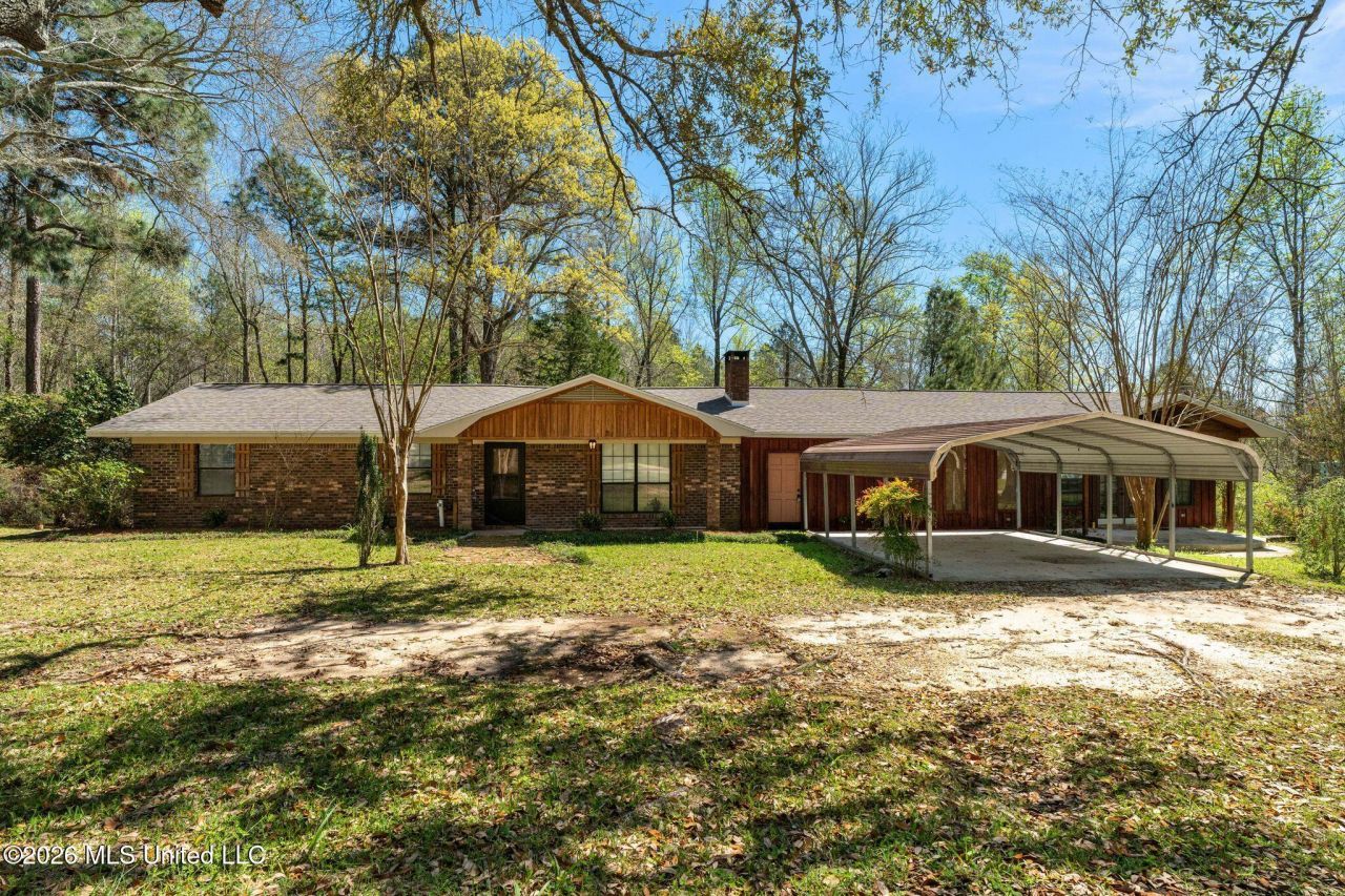 78 Tim Holifield Road, Laurel, MS 39443 Main Photo