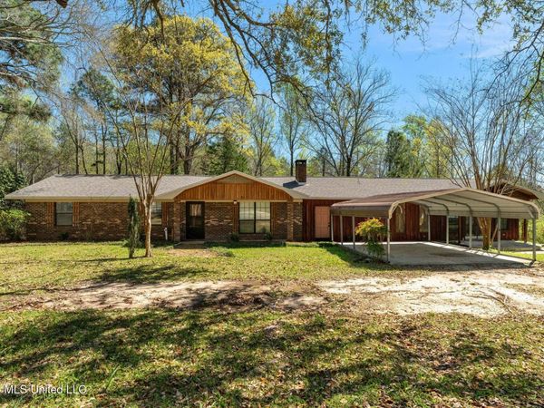 78 Tim Holifield Road, Laurel, MS 39443