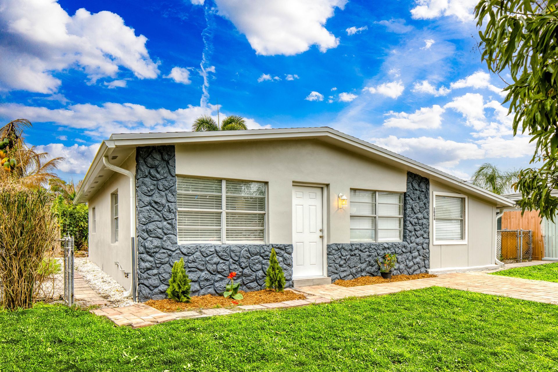 3044 SE Camino Avenue, Stuart, FL 34997 Photo