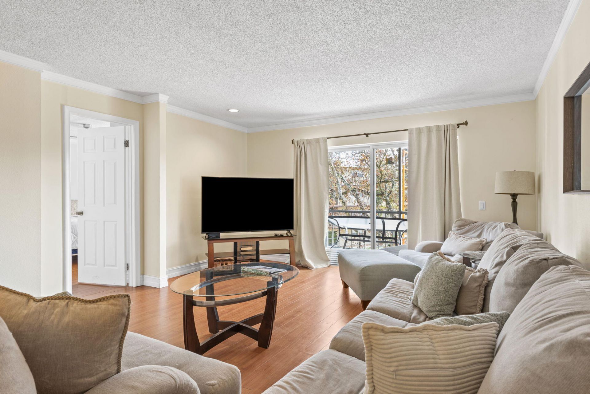 6300 S Falls Circle Drive, Unit 311, Lauderhill, FL 33319 Photo