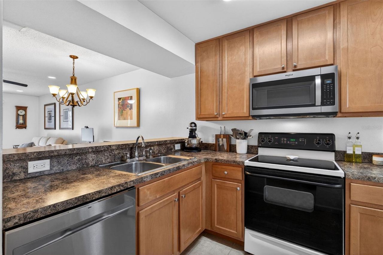 3004 Plaza Terrace Drive, Unit 3004, Orlando, FL 32803 Photo
