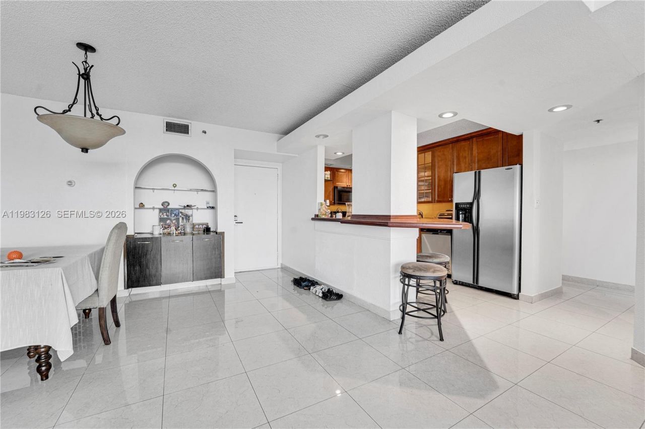 919 Hillcrest Dr, Unit 704, Hollywood, FL 33021 Photo