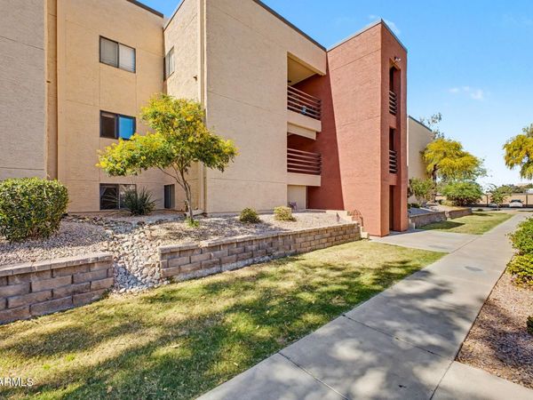 1340 N RECKER Road, Unit 210, Mesa, AZ 85205
