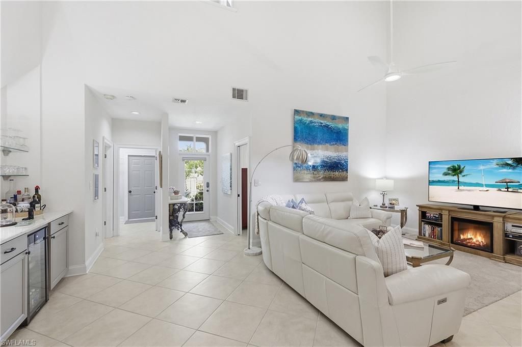 4870 W Boulevard Ct, Unit 21, Naples, FL 34103 Photo