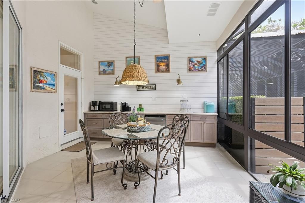 4870 W Boulevard Ct , Unit 21, Naples, FL 34103 Photo