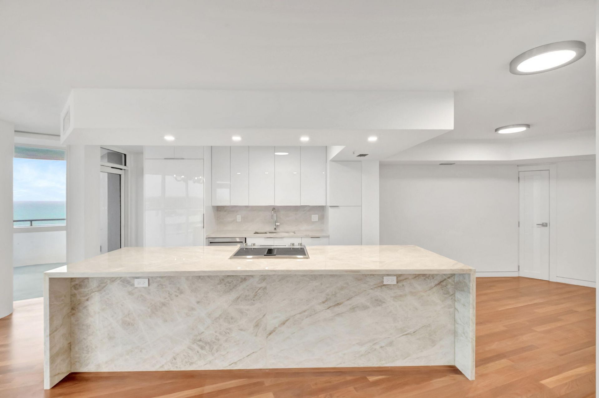 6301 Collins Avenue, Miami Beach, FL 33141 Photo