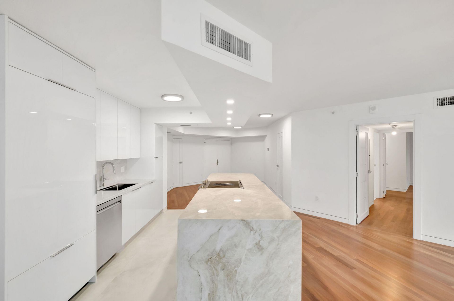 6301 Collins Avenue, Miami Beach, FL 33141 Photo