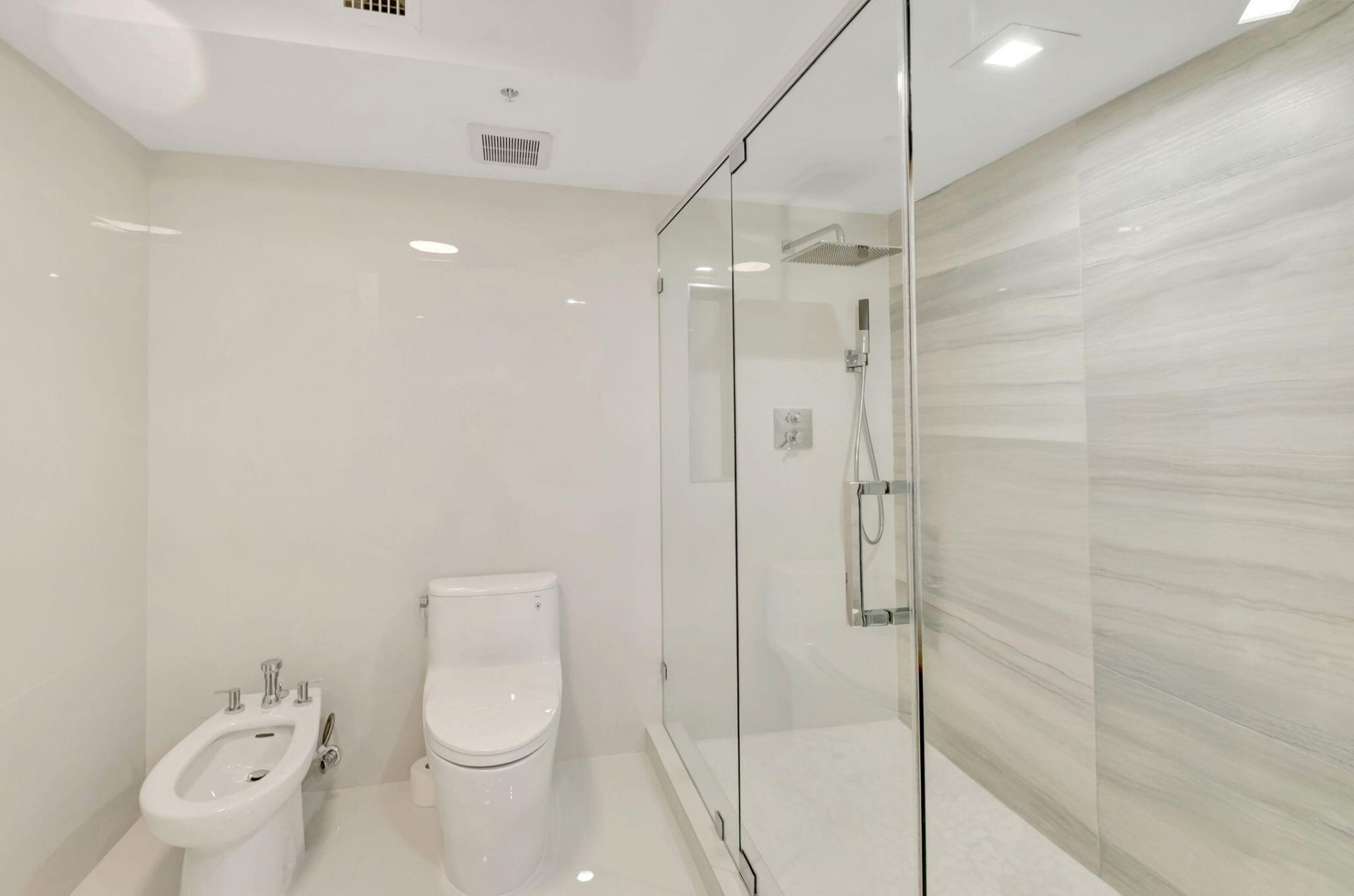 6301 Collins Avenue, Miami Beach, FL 33141 Photo