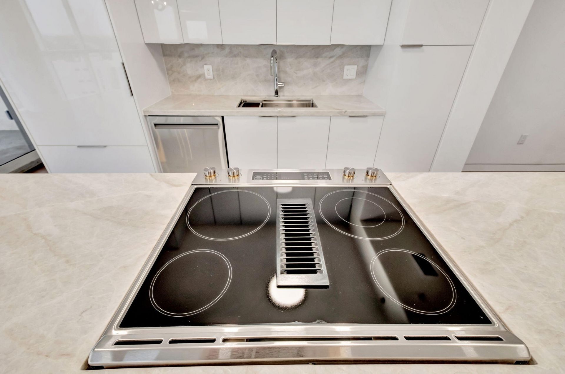 6301 Collins Avenue, Miami Beach, FL 33141 Photo