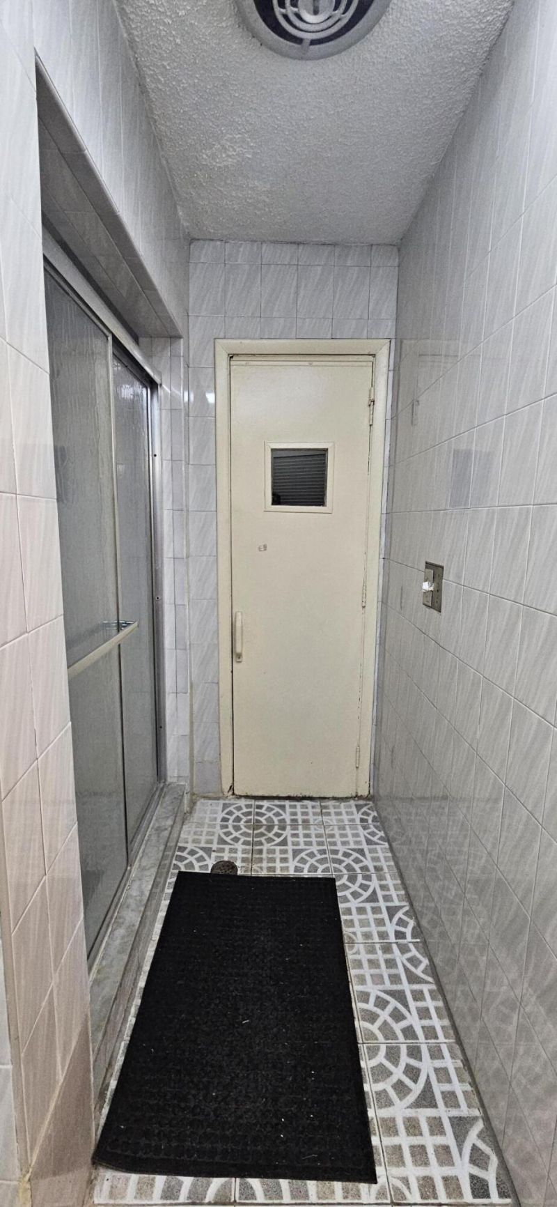 421 NE 14th Avenue, Unit 302, Hallandale Beach, FL 33009 Photo