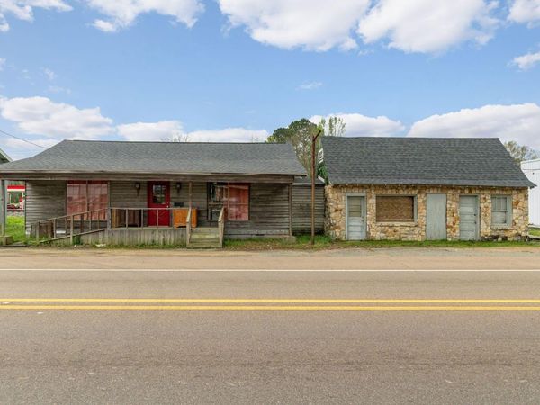 1629 Simpson Highway 149, Mendenhall, MS 39114