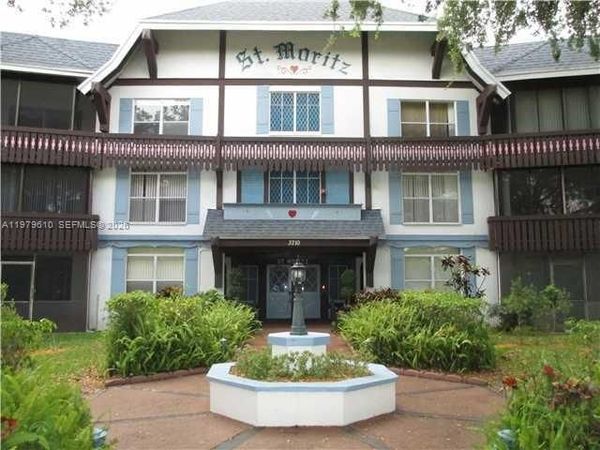 Unit 3B, Lauderhill, FL 33319