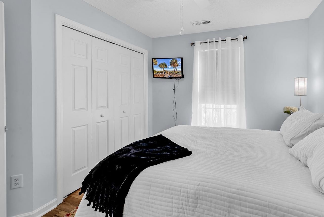 125 Point Break Dr. Photo 24