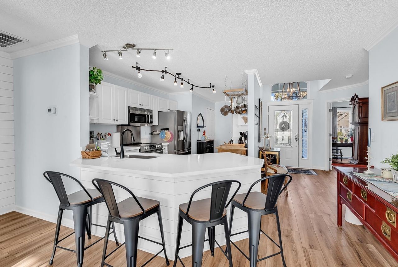 125 Point Break Dr. Photo 5