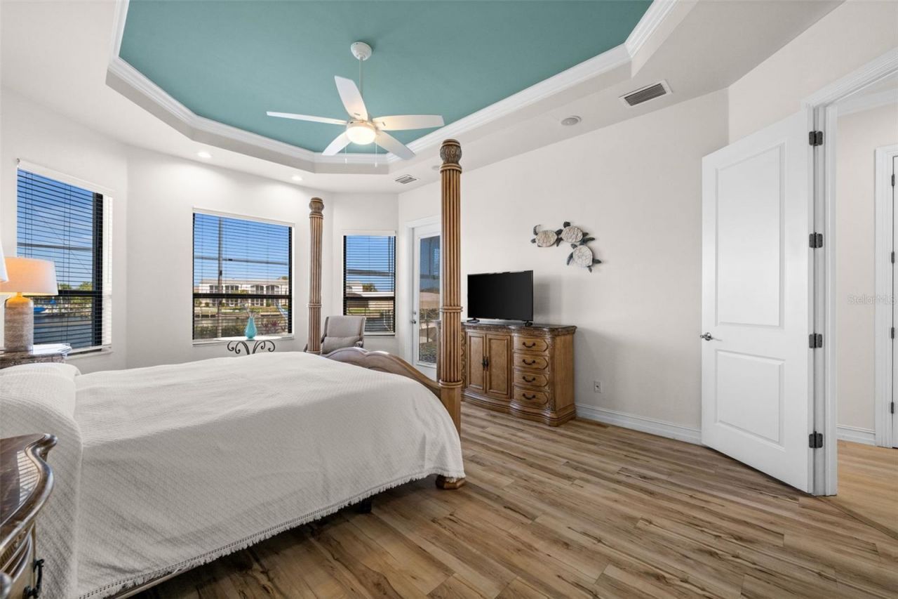 5205 Tamiami Court, Cape Coral, FL 33904 Photo