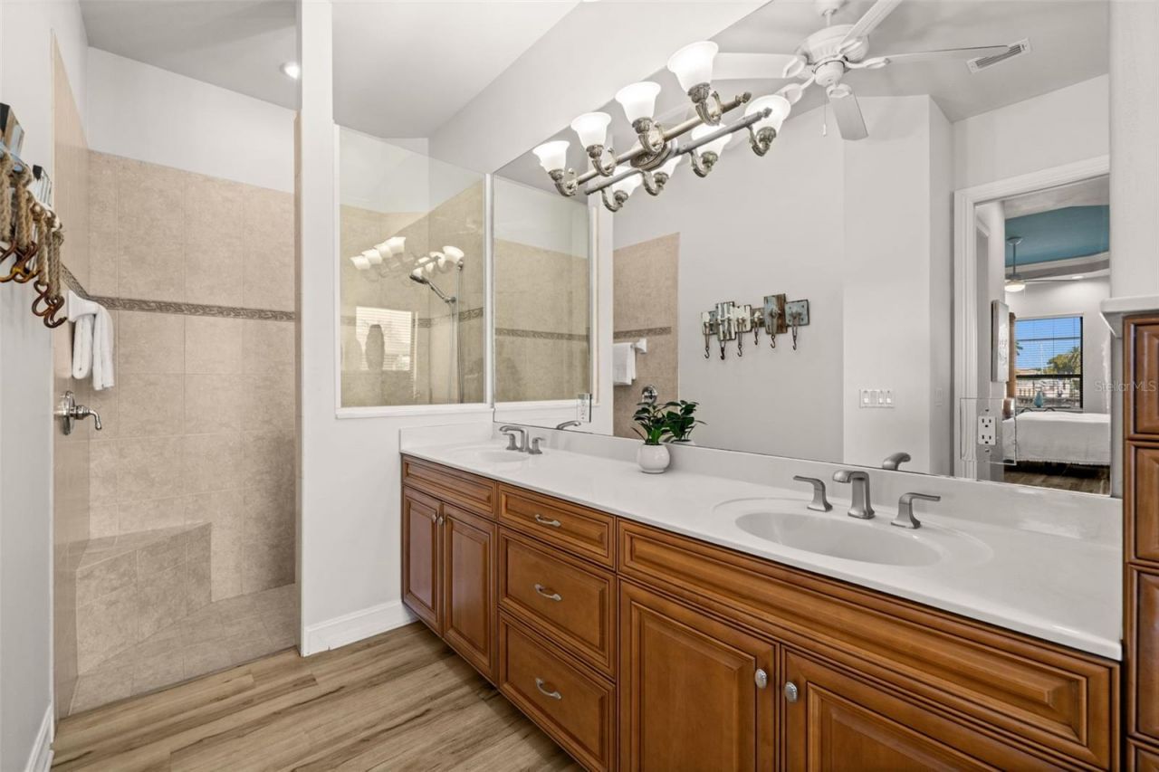 5205 Tamiami Court, Cape Coral, FL 33904 Photo