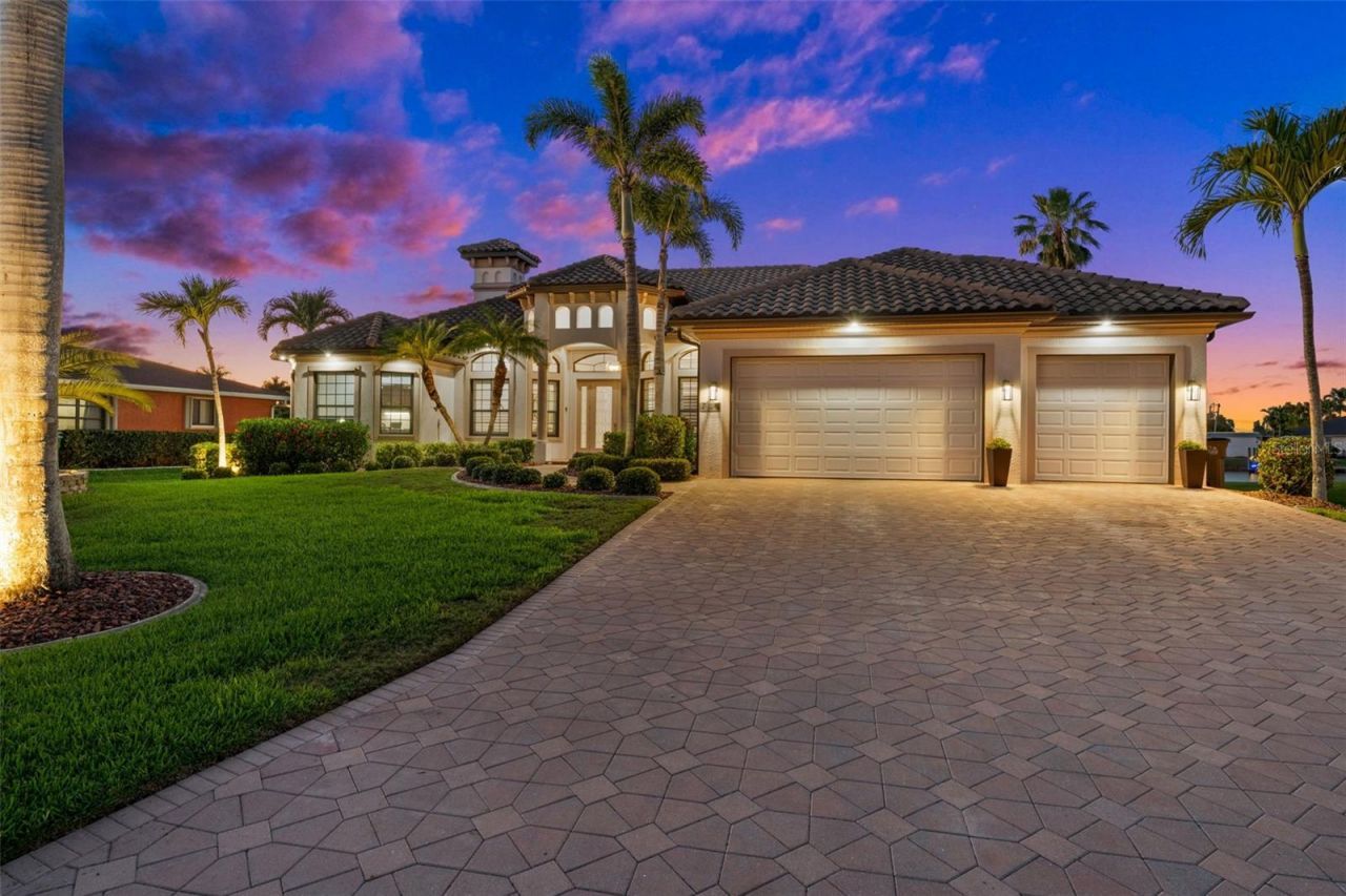 5205 Tamiami Court, Cape Coral, FL 33904 Photo