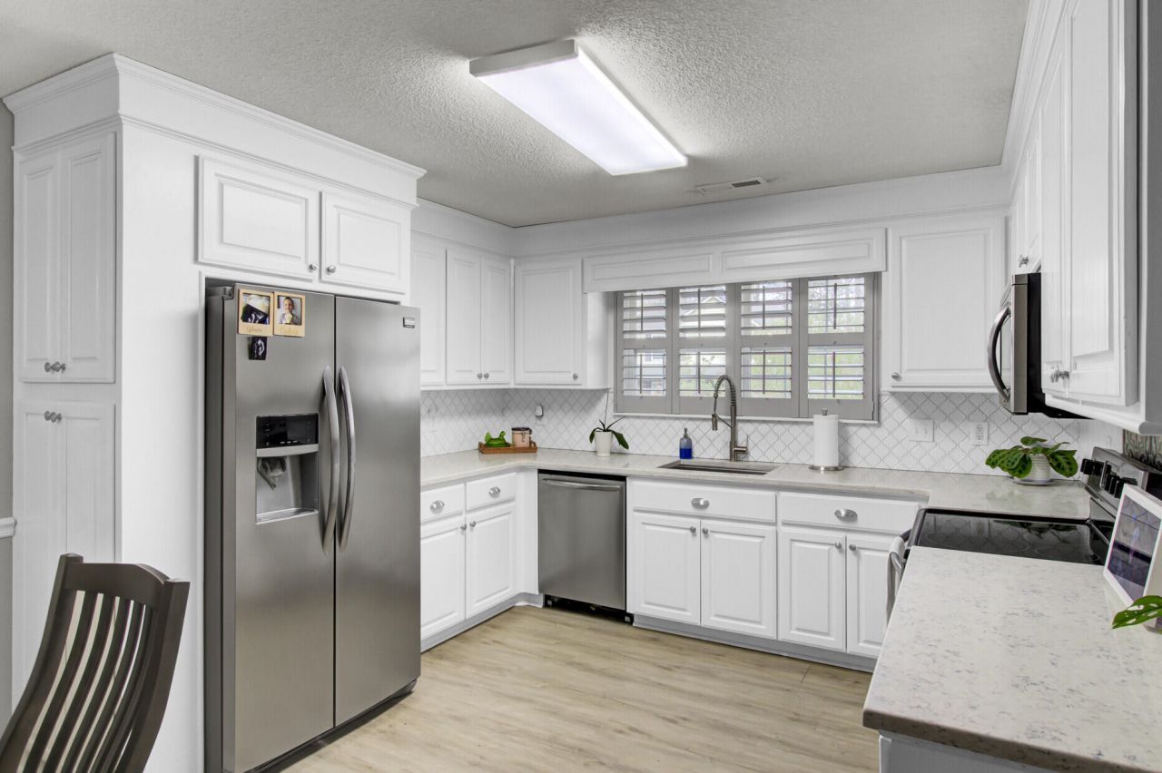 212 Thames Avenue Photo 14