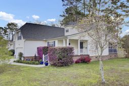 212 Thames Avenue photo 4