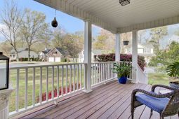 212 Thames Avenue photo 4