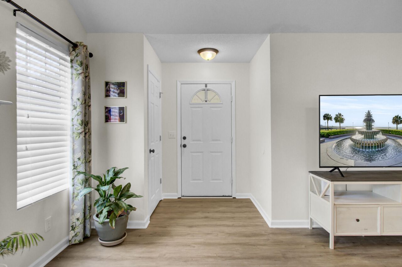 212 Thames Avenue Photo 7