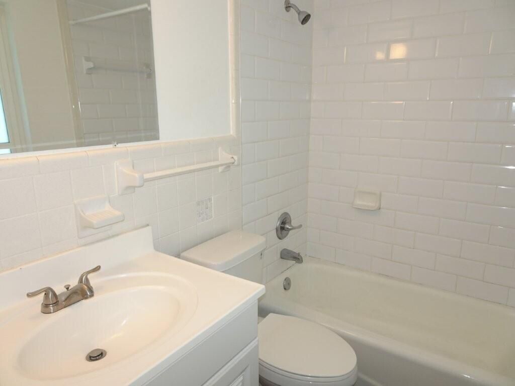 316 SE 1st Street, Unit 5c, Boynton Beach, FL 33435 Photo