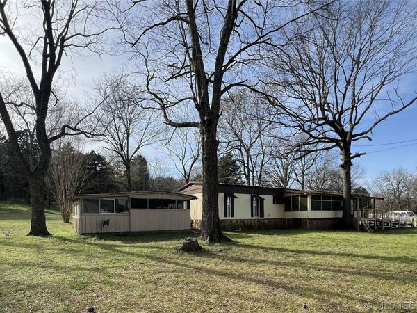 107 S BK 1401 Street , Stigler, OK 74462