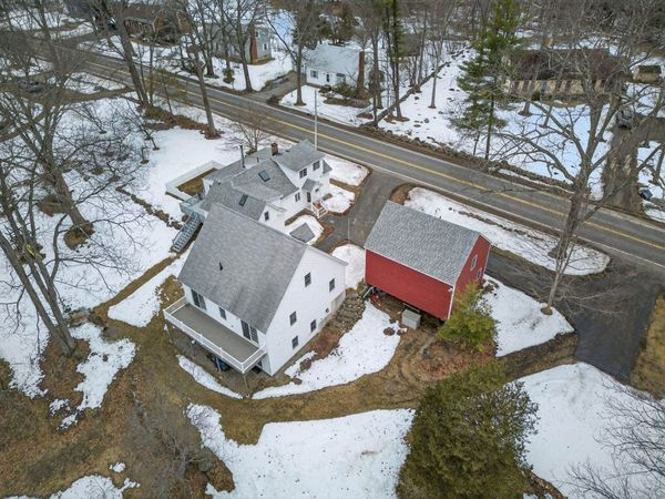 60 Walnut Avenue, North Hampton, NH 03862