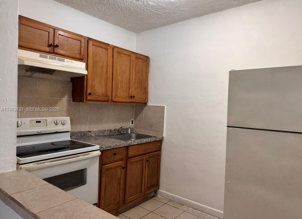 1601 NW 62nd St, Unit 6, Miami, FL 33147 Photo
