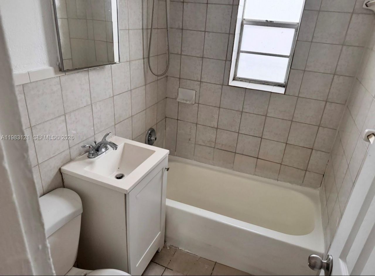 1601 NW 62nd St, Unit 6, Miami, FL 33147 Photo