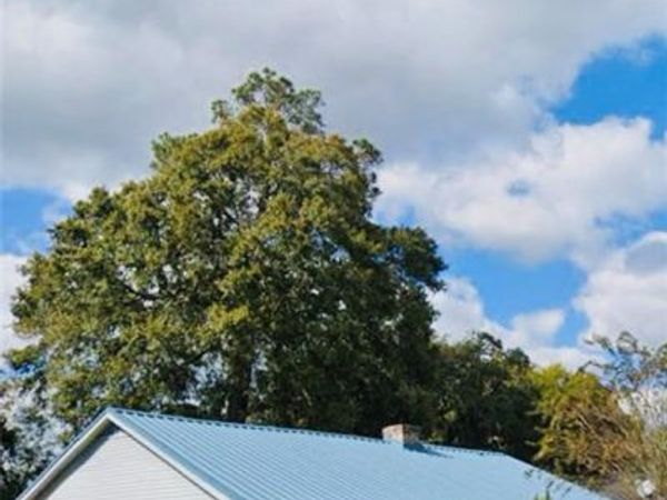 215 E QUEENS Drive, Slidell, LA 70458