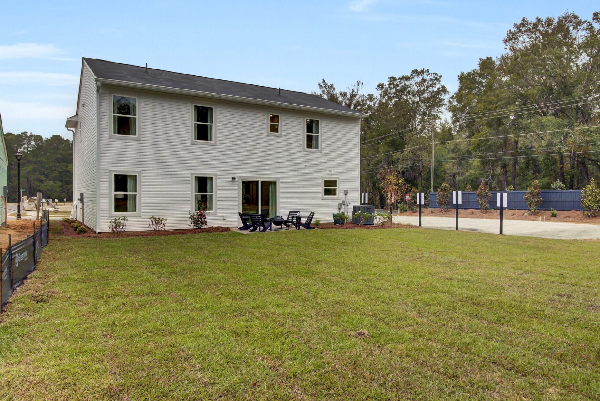 7043 Windham Way Photo 31