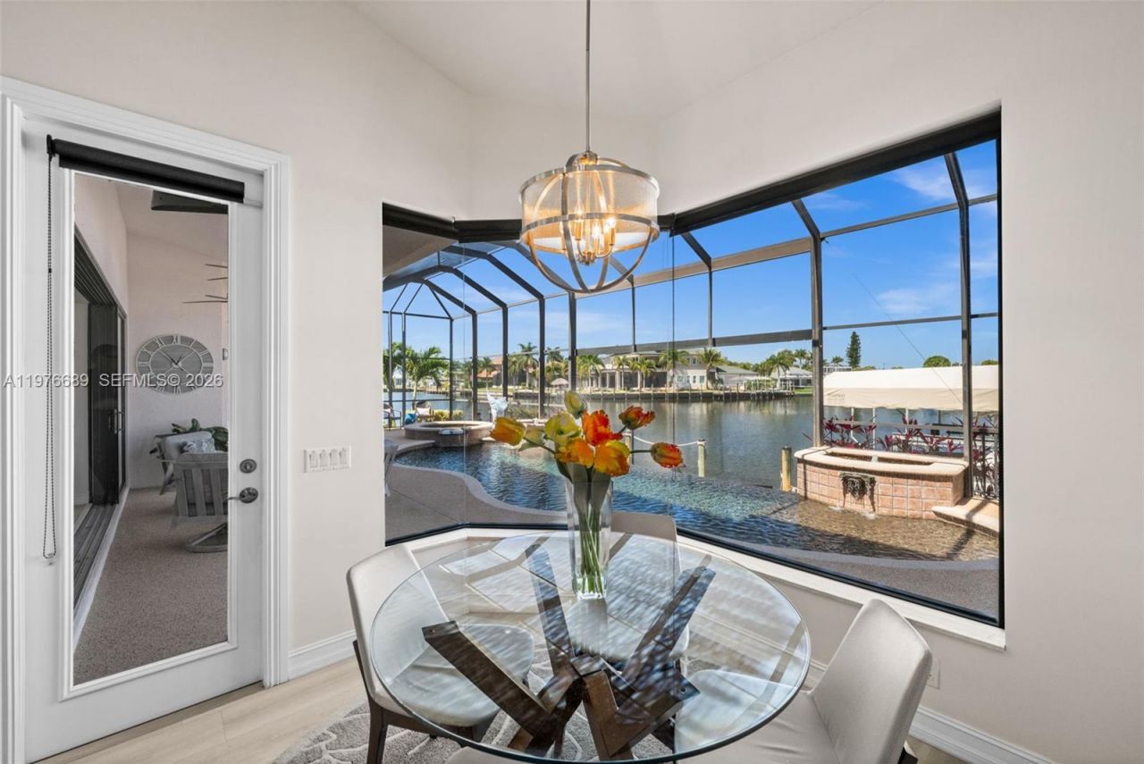 5205 Tamiami Ct, Cape Coral, FL 33904 Photo