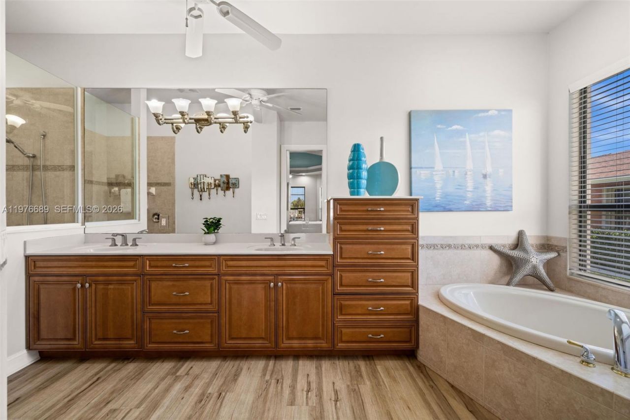 5205 Tamiami Ct, Cape Coral, FL 33904 Photo