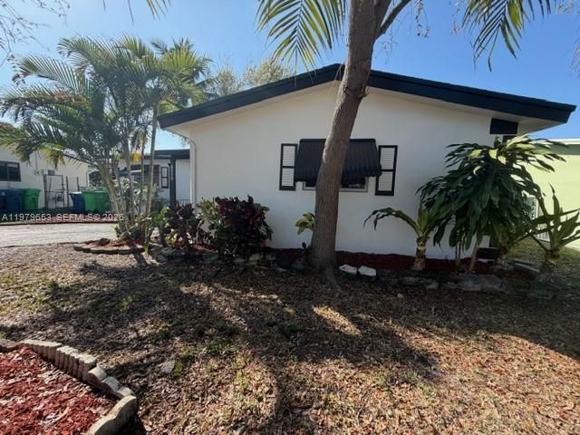 8370 NW 26th St, Sunrise, FL 33322 Photo