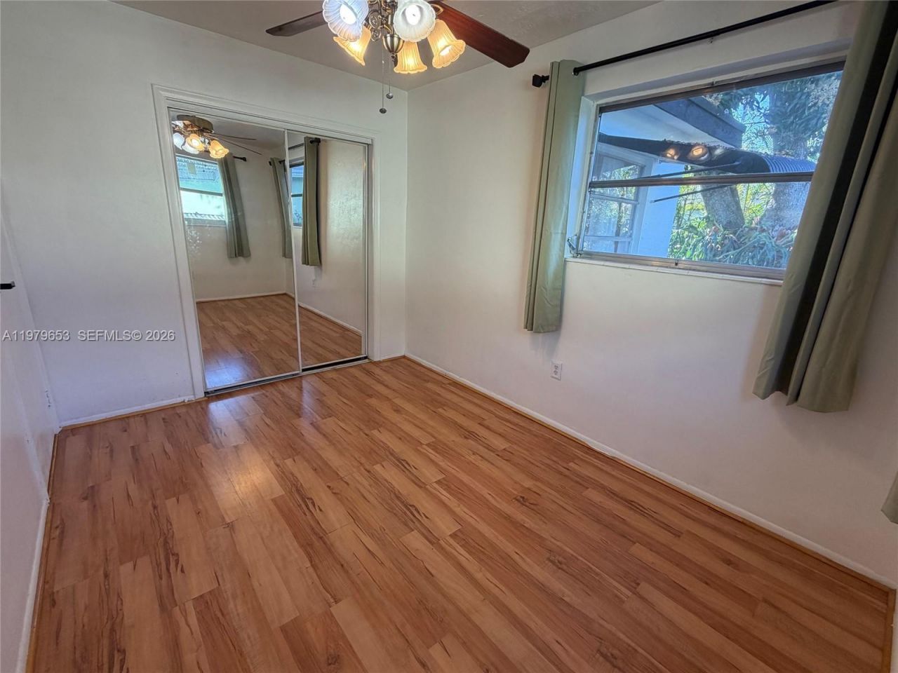8370 NW 26th St, Sunrise, FL 33322 Photo