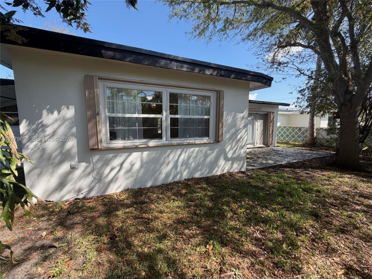 8370 NW 26th St, Sunrise, FL 33322 Photo