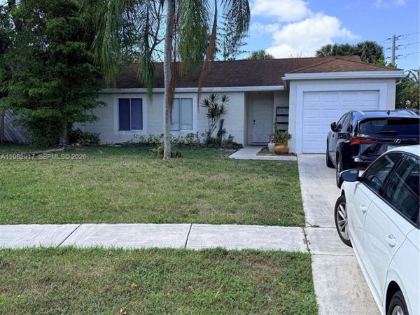 9963 Baywater Dr, Boca Raton, FL 33496