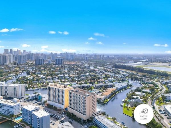 427 Golden Isles Dr, Unit 9G, Hallandale Beach, FL 33009