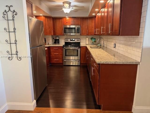 427 Golden Isles Dr, Unit 9G, Hallandale Beach, FL 33009 Photo